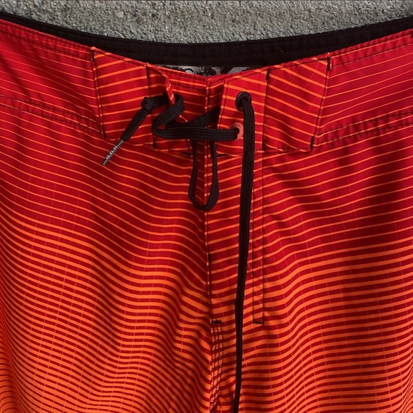 Billabong Stretch Boardshorts - Picture 3 of 10